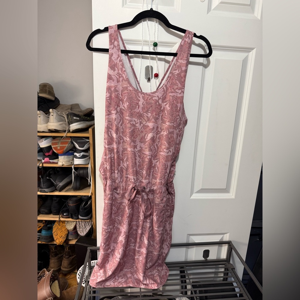 Patagonia White and Pink Dress with Tie